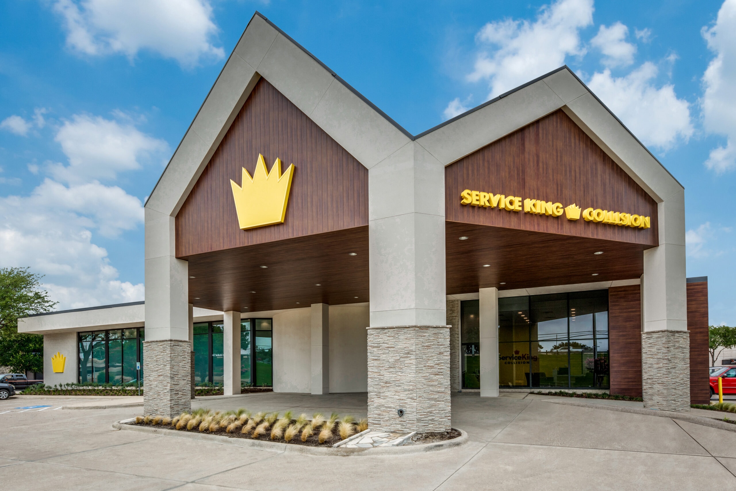 Service King Collision